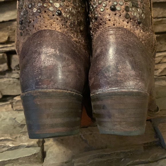 ✨👢✨SIZE 7 | Frye 'Deborah' Studded Boots Western Distressed Leather MSRP $598 - Picture 12 of 16